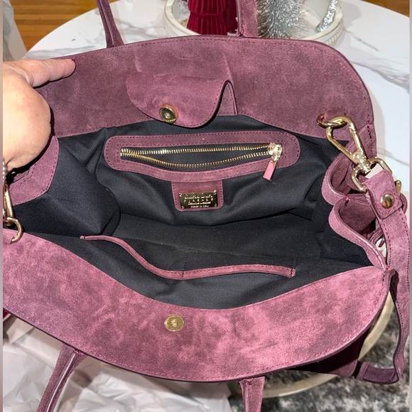 Elegant Burgundy Suede Handbag - Picture 5 of 14